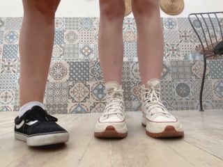 KittyStepsis - Giantess Crushing Businessmen