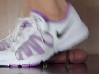 Aballs and cock crushing sexbomb – Furious Trampling, Stomping, Jogging until Cum in Nike Sneakers by Mistress Alina
