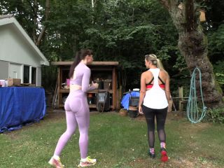 Vivienne lAmour - Garden Ballbusting For Peeping Tom